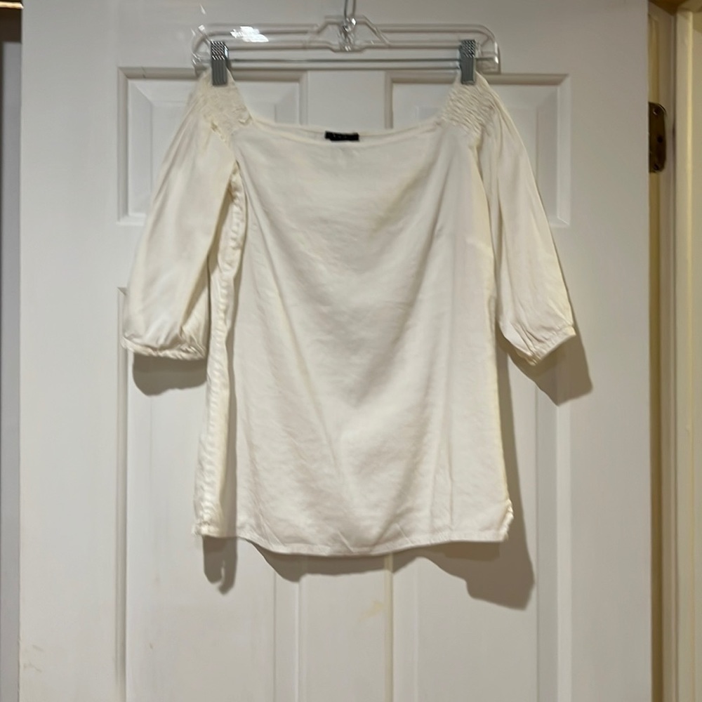 Theory White Off The Shoulder Top PXS